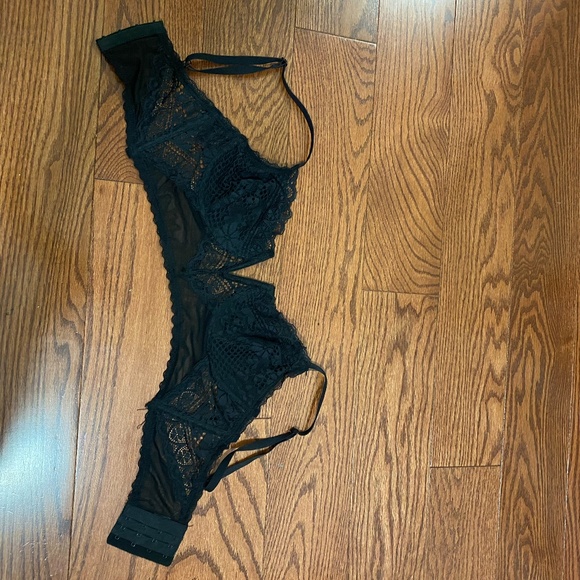 Garage Lace Bralette Top - Picture 7 of 7